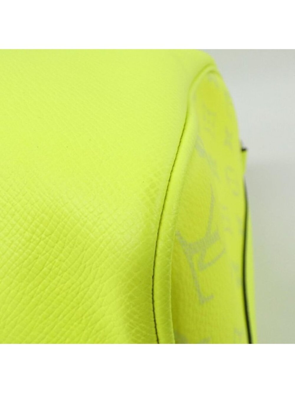 Louis Vuitton Taiga Llama Keepall Bandouliere Bag Neon Yellow - Picture 2 of 9